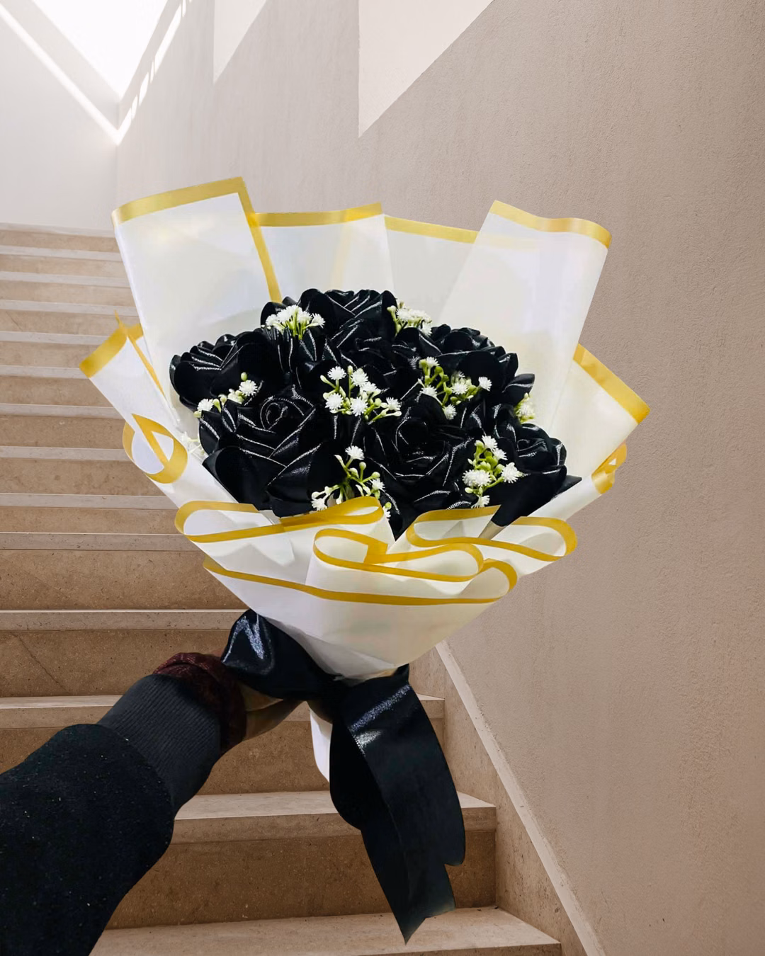 onyx black & platinum star bouquet | luxury valentine flowers dhaka