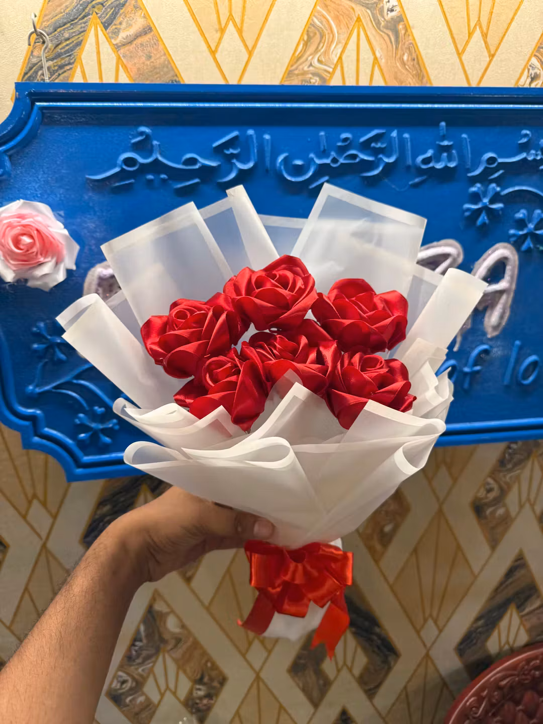 Red Rose Bouquet Guide: Prices, Meaning & Gifting in Dhaka