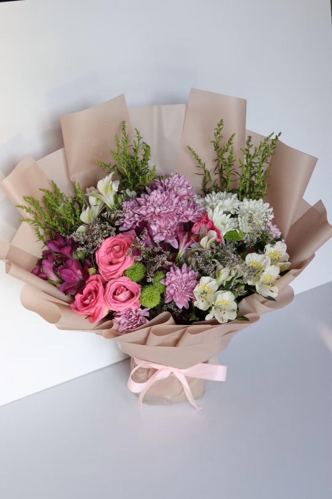 white & pink mix flower