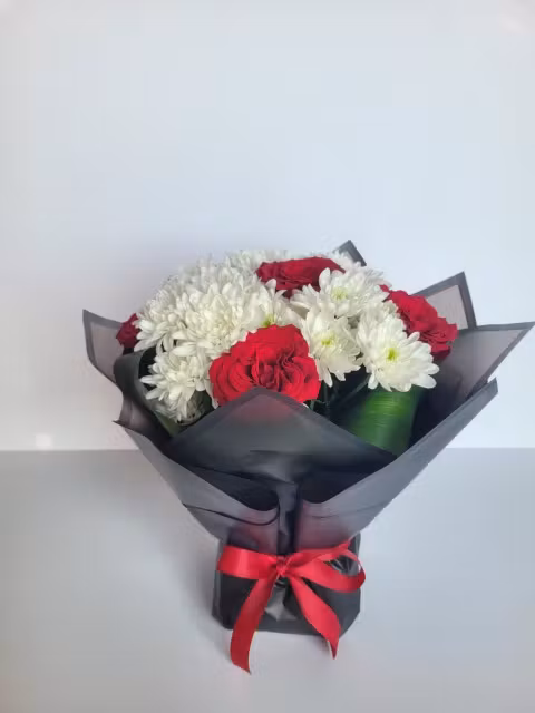 red-white boquet