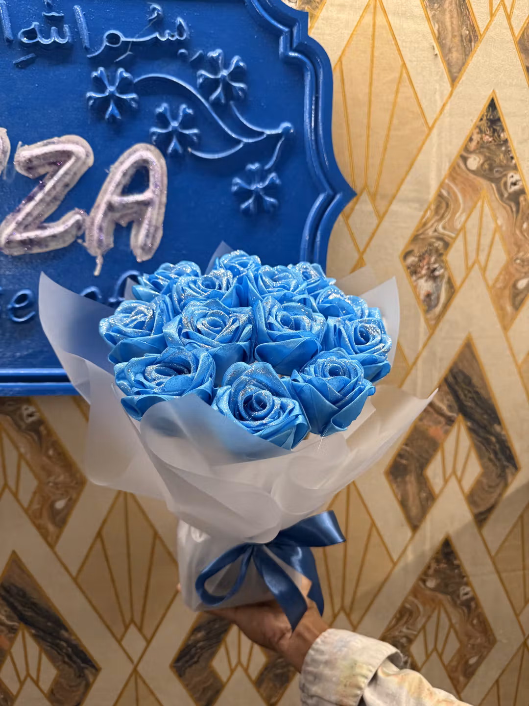 blue flower bouquet deluxe