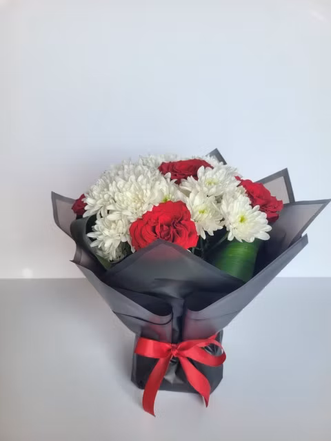 red-white boquet